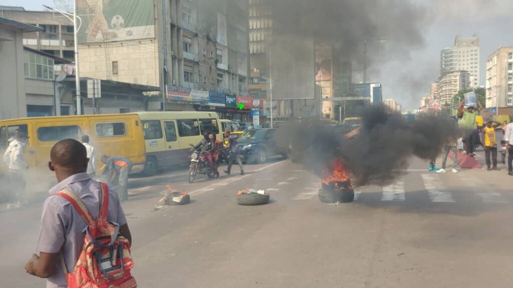 Kinshasa : Les activités paralysées ce lundi au centre ville pour protester contre l’agression de la RDC