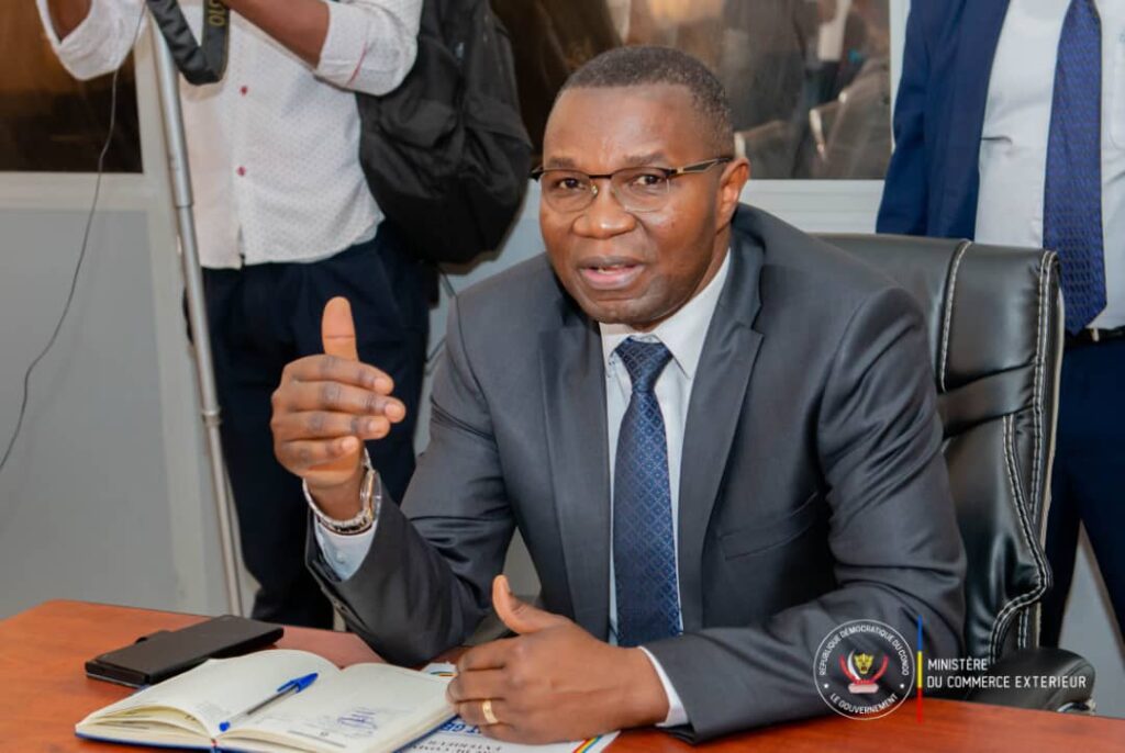 RDC : Le gouvernement interdit l’importation des bières, boissons gazeuses et de ciment gris pour une durée de 12 mois