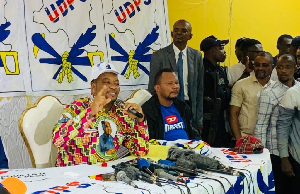 RDC : Crise au sein de l’UDPS, Eteni Longondo dénonce la mauvaise gestion et préconise un congrès pour réorganiser le parti