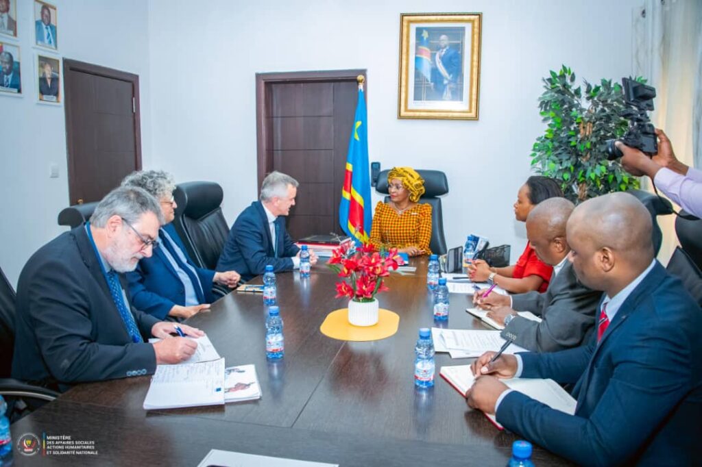 RDC : La ministre Aziza Munana exprime sa solidarité envers les sinistrés des pluies diluviennes de Kinshasa et ceux des zones occupées par les rebelles