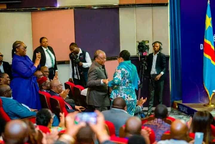 RDC : Le gouvernement annonce la fin du virus Ebola après plus de 42 jours sans nouveau cas